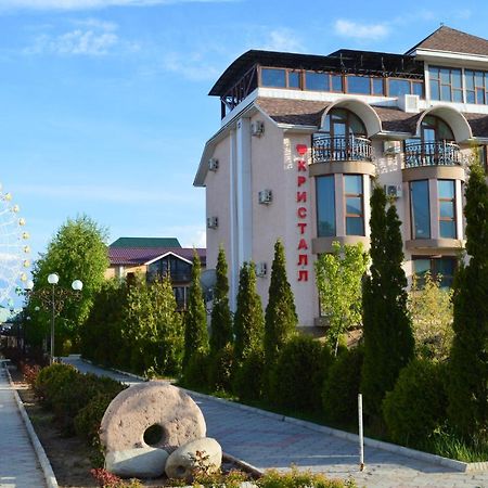 Kristall Hotel 博斯特里 外观 照片