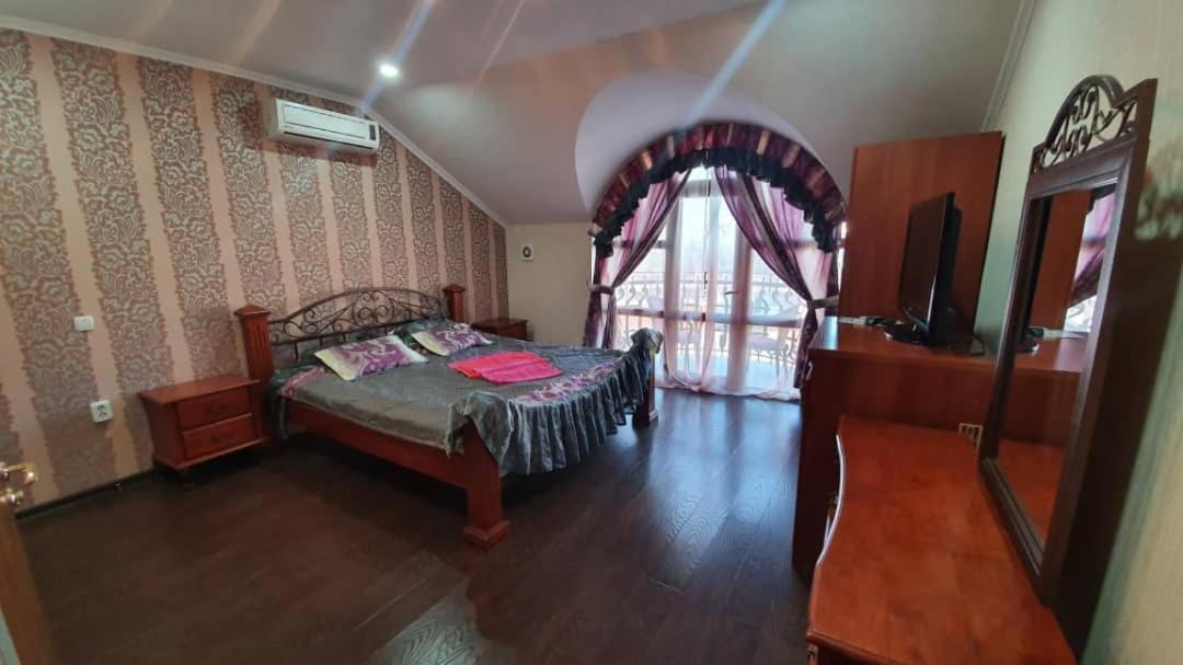 Kristall Hotel 博斯特里 外观 照片