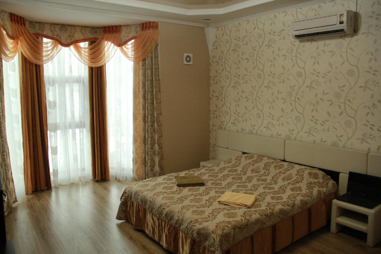 Kristall Hotel 博斯特里 外观 照片