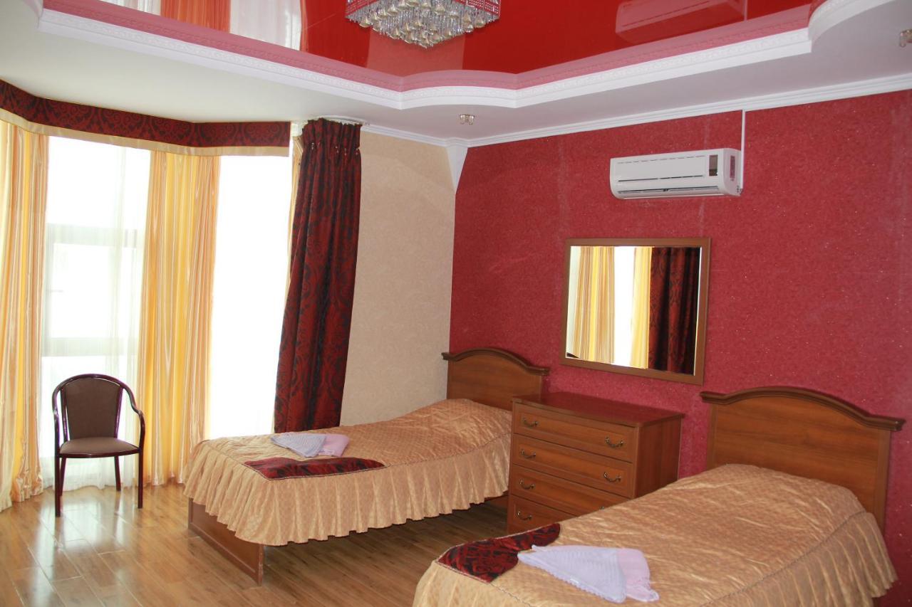 Kristall Hotel 博斯特里 外观 照片