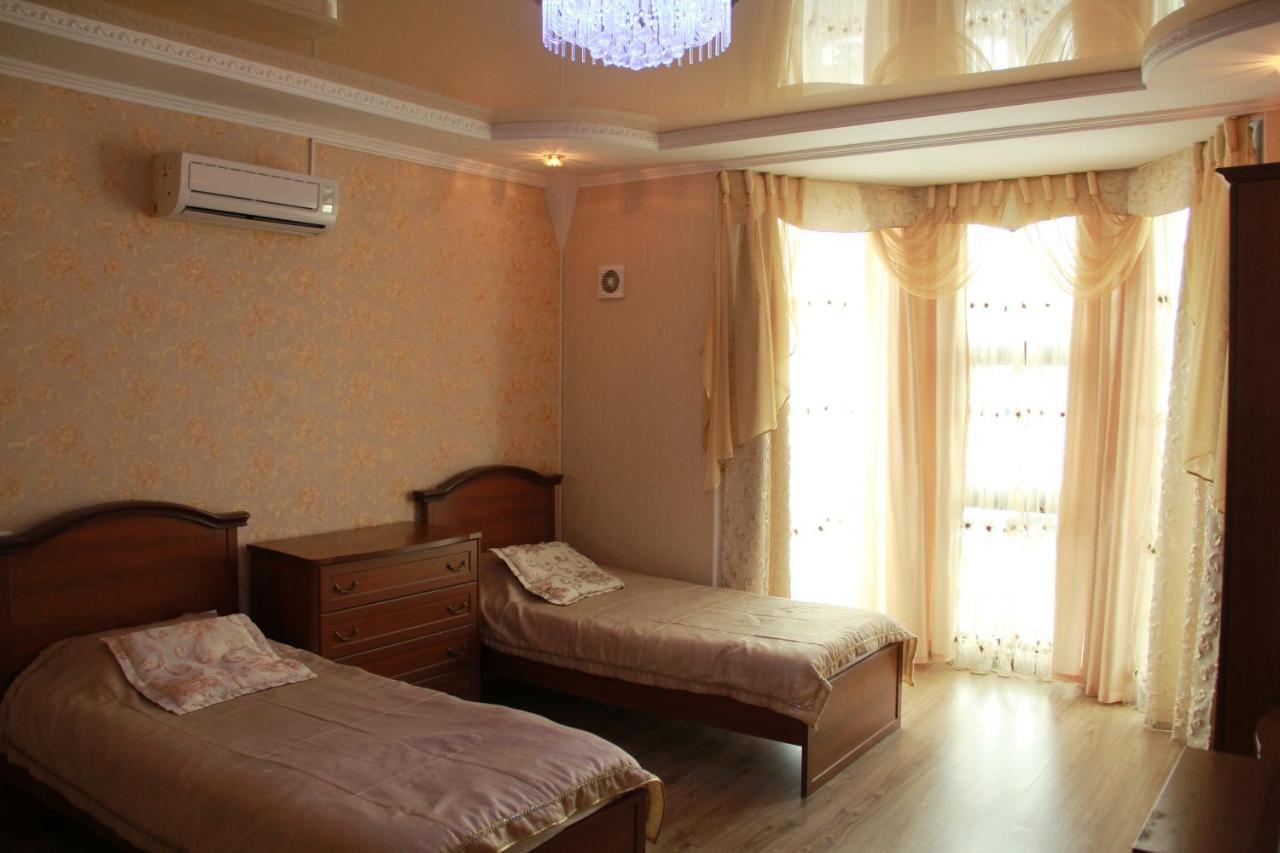 Kristall Hotel 博斯特里 外观 照片