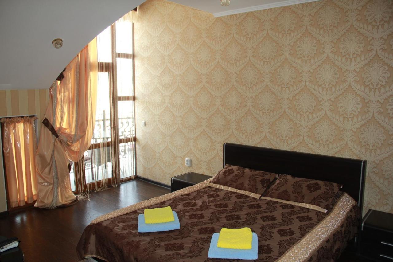 Kristall Hotel 博斯特里 外观 照片