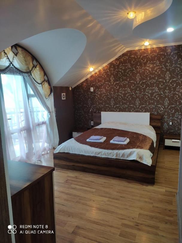 Kristall Hotel 博斯特里 外观 照片