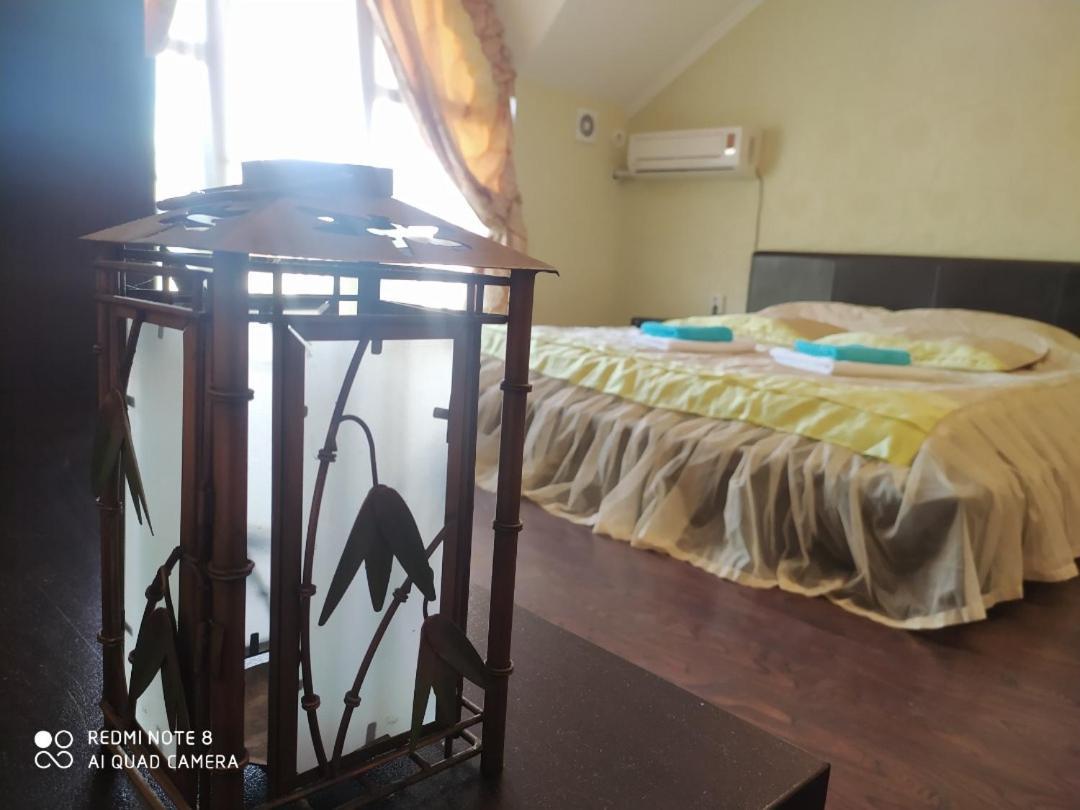 Kristall Hotel 博斯特里 外观 照片