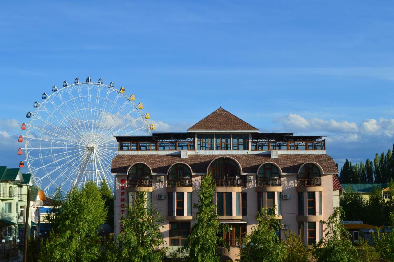Kristall Hotel 博斯特里 外观 照片