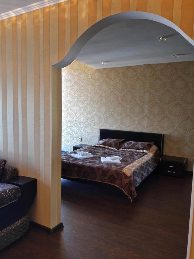 Kristall Hotel 博斯特里 外观 照片