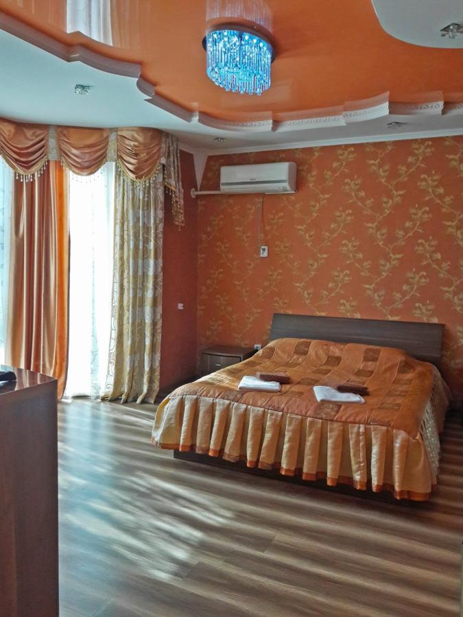 Kristall Hotel 博斯特里 外观 照片